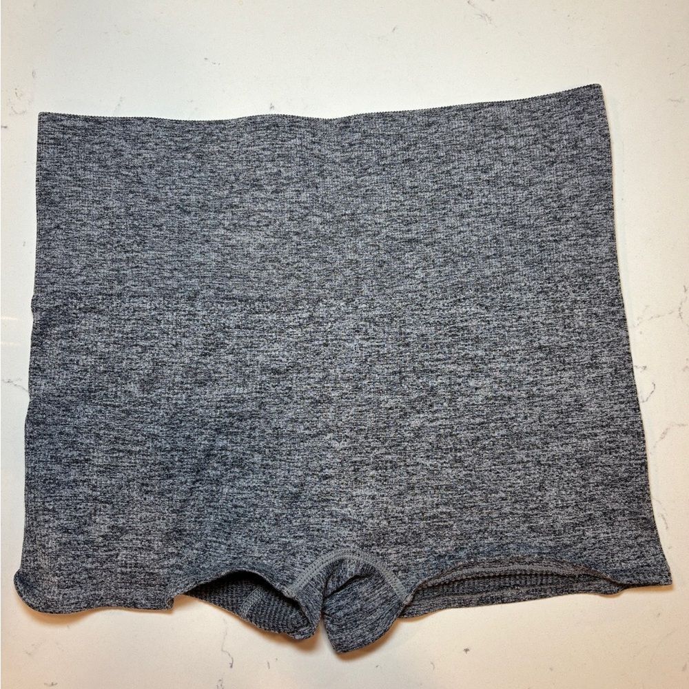 Colsie Heathered Gray Women's Bike Shorts